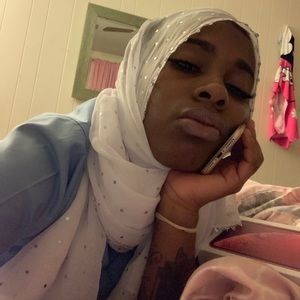 Meet your Posher, Alexandra